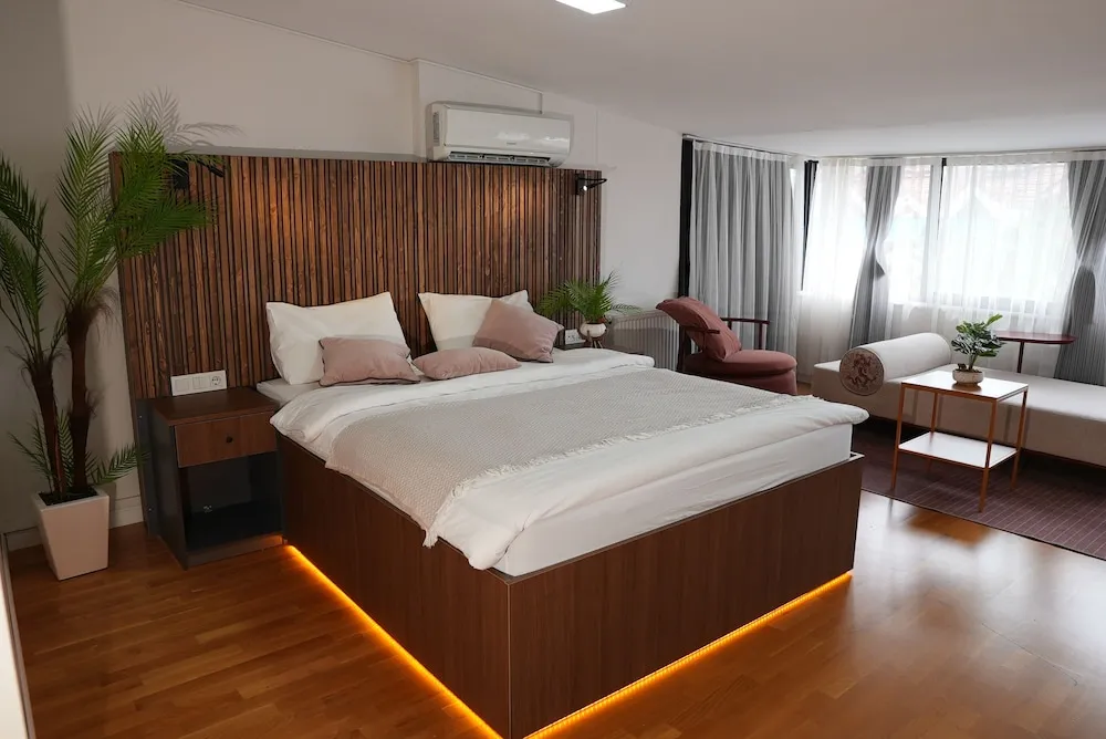 Suit deniz manzarali