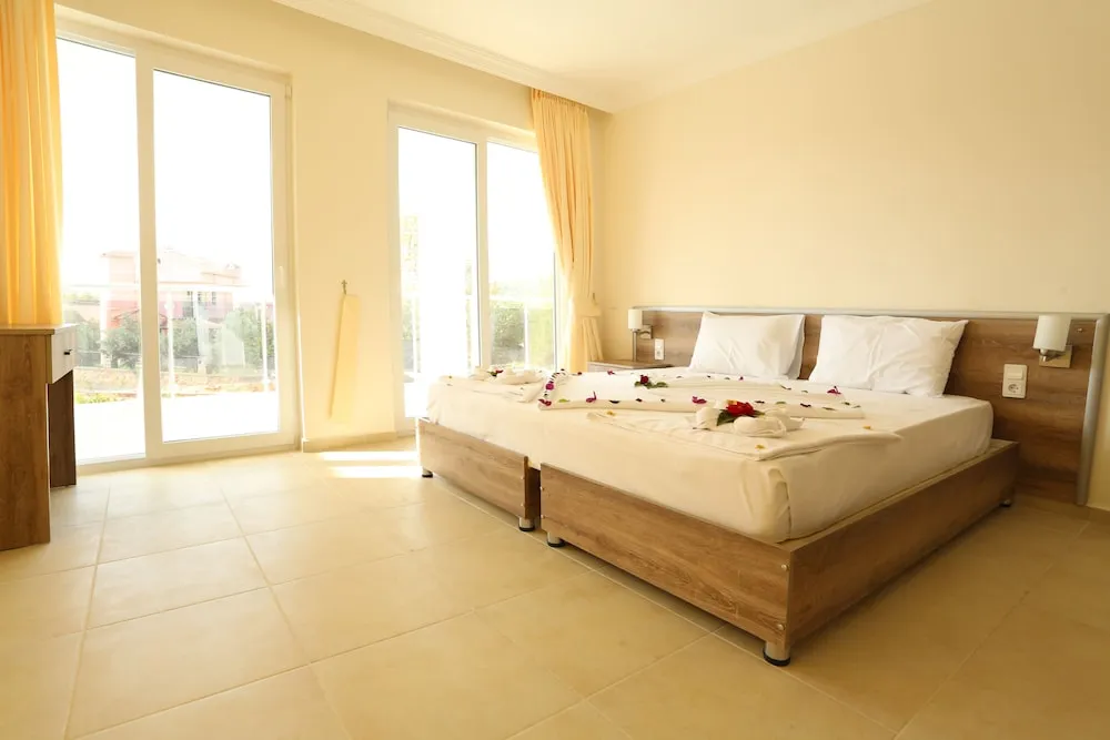 Villa, 4 Yatak Odası, Kişiye Özel Havuzlu