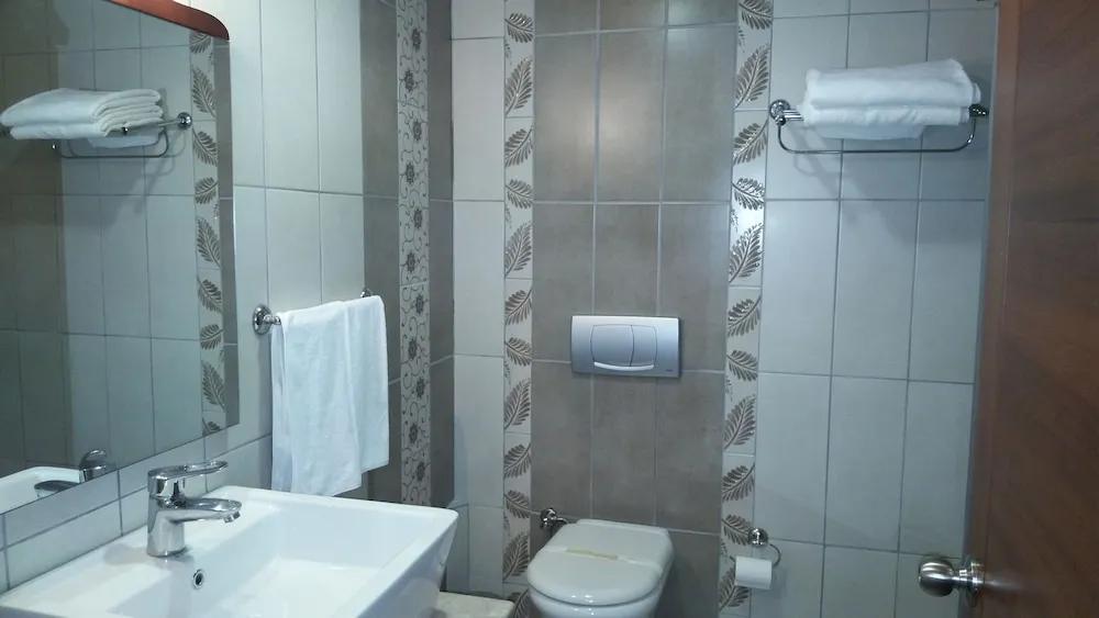 Classic Tek Büyük Yataklı Oda