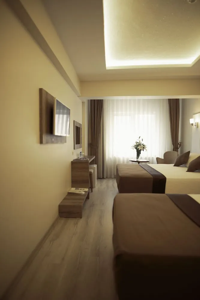 Family Üç Kişilik Oda, Birden Çok Yatak, Sigara İçilmez, Şehir Manzaralı