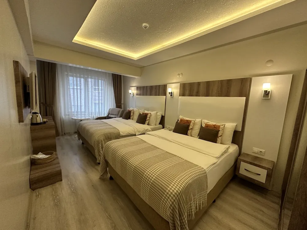 Standard Dört Kişilik Oda