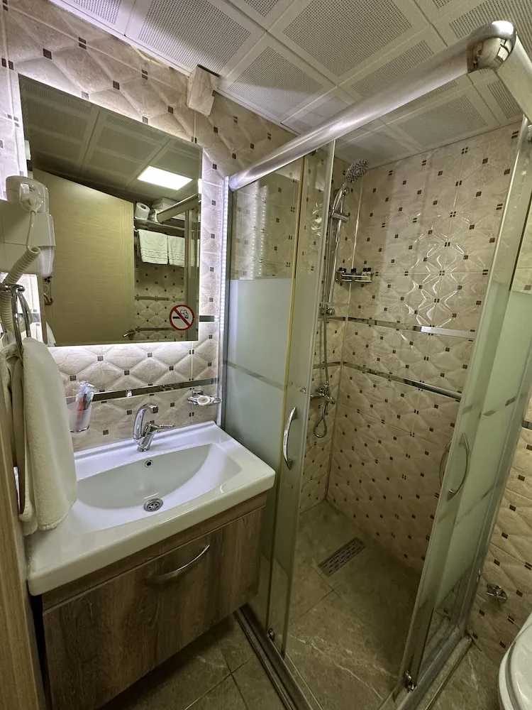 Standard Dört Kişilik Oda