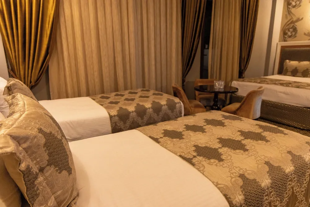 Deluxe Dört Kişilik Oda
