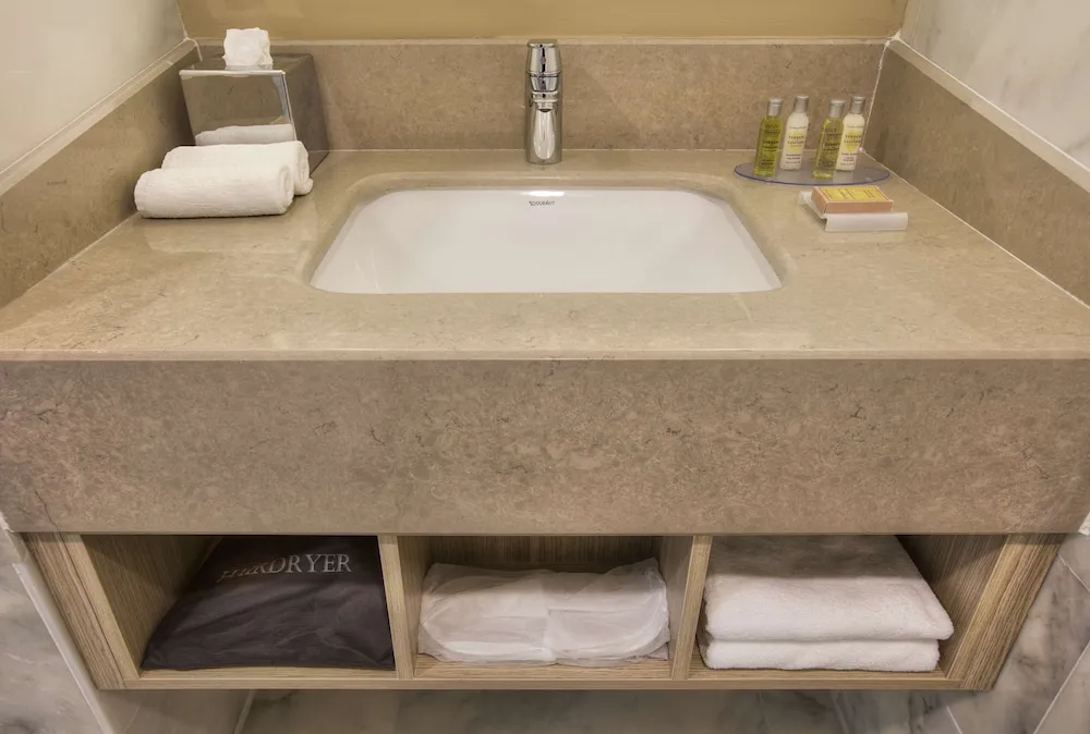 Family Oda, 1 Büyük (Queen) Boy Yatak