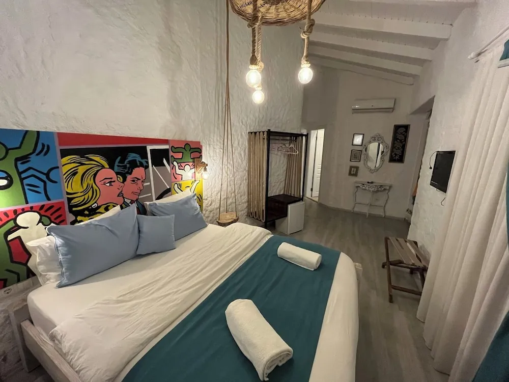 Comfort Tek Büyük Yataklı Oda