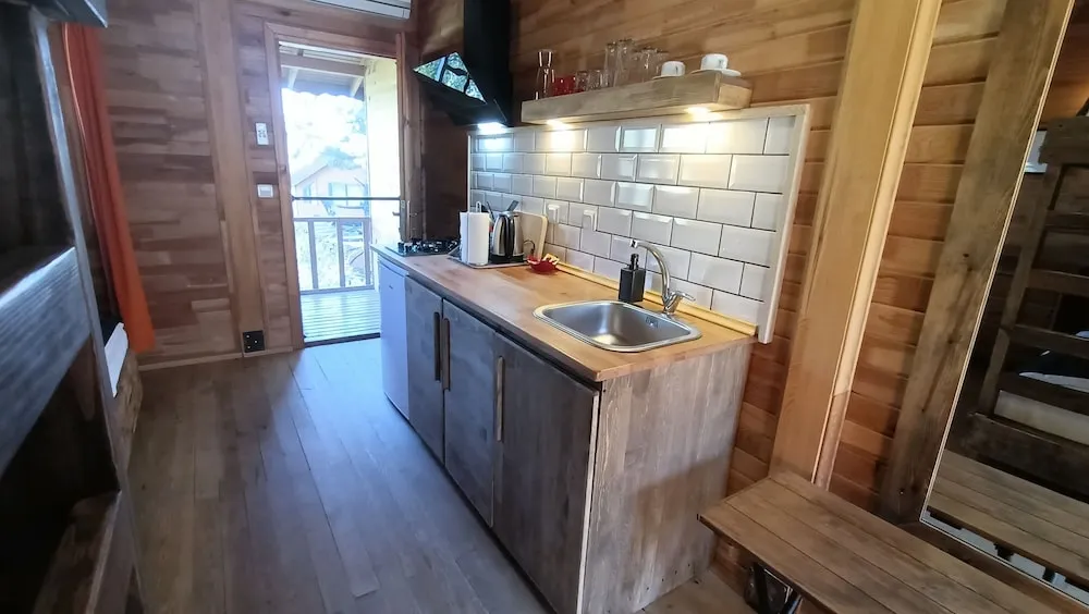 Dört Kişilik Oda, Balkon