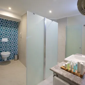 Paloma Marina Suites - Adult Only