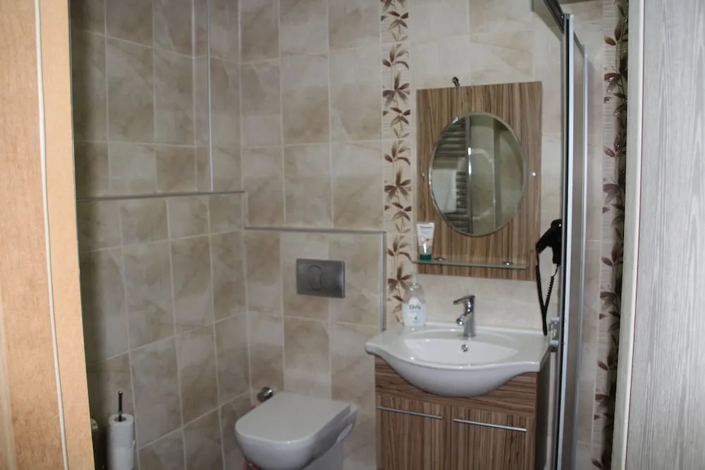 Deluxe Üç Kişilik Oda