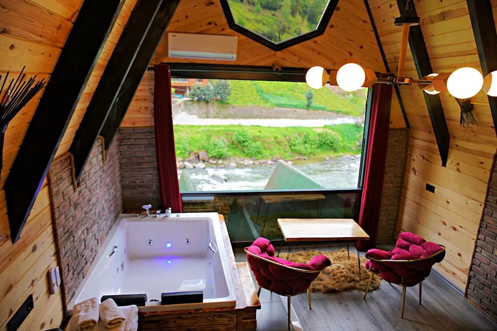 Comfort Süit, Sıcak Su Küveti, Nehir Manzaralı