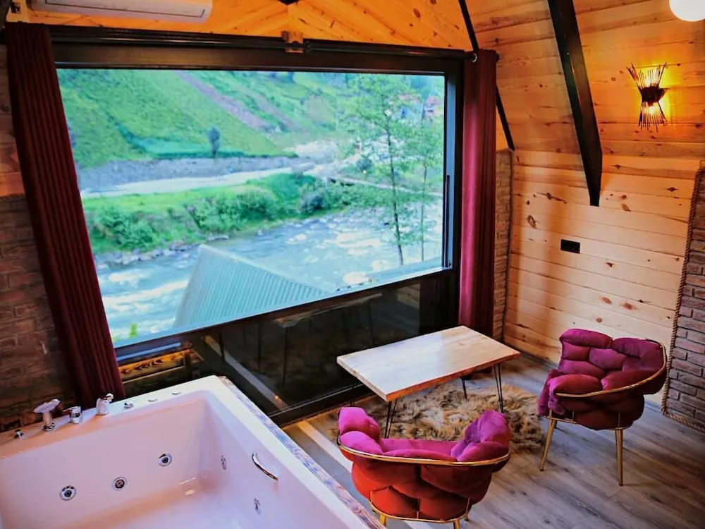 Comfort Süit, Sıcak Su Küveti, Nehir Manzaralı