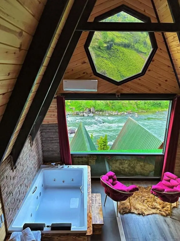 Comfort Süit, Sıcak Su Küveti, Nehir Manzaralı