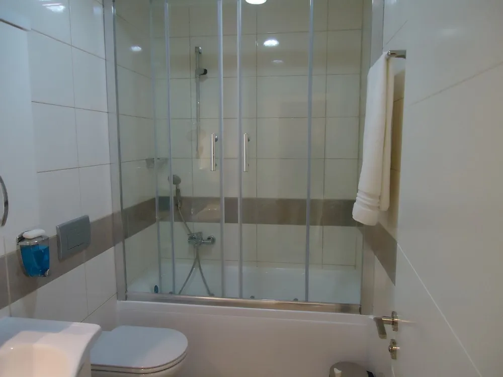 Comfort Oda, Özel Banyo, Nehir Manzaralı