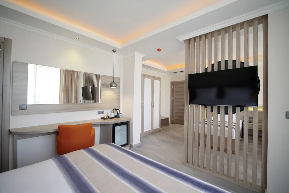 Deluxe Dört Kişilik Oda