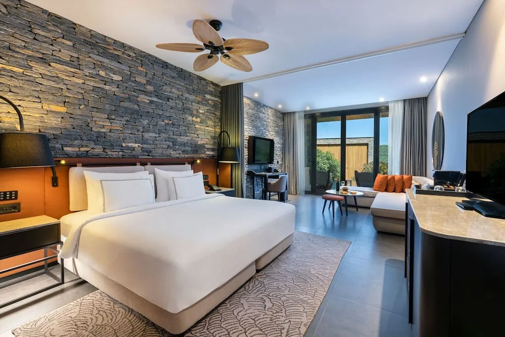 Laguna Deluxe Room Land View - Swim Up