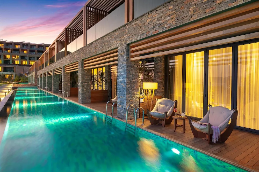 Laguna Deluxe Room Sea View - Swim Up