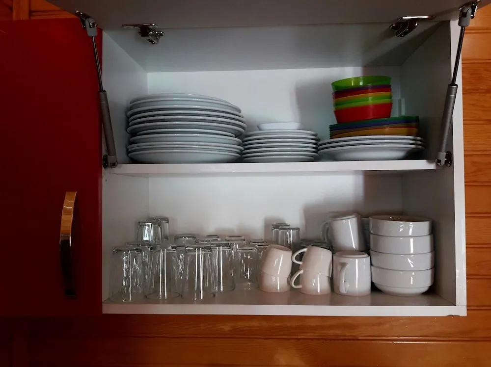 Apart Daire, 2 Yatak Odası, Mutfak, Bahçe Manzaralı