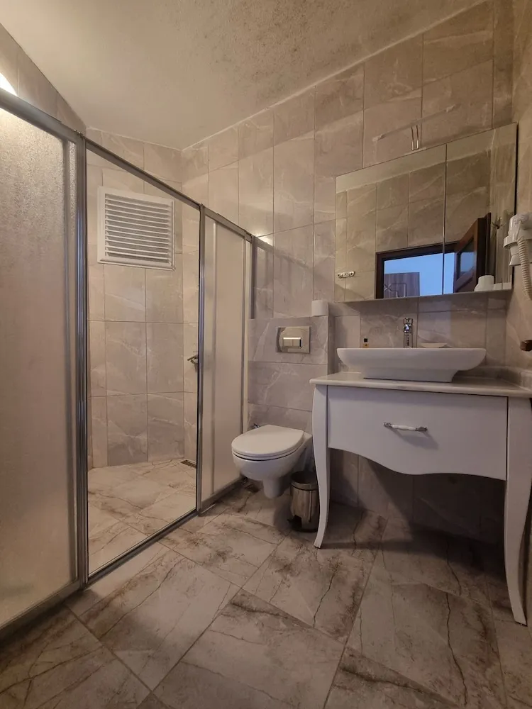 Family Dört Kişilik Oda, 2 Yatak Odası, Balkon, Bahçe Manzaralı