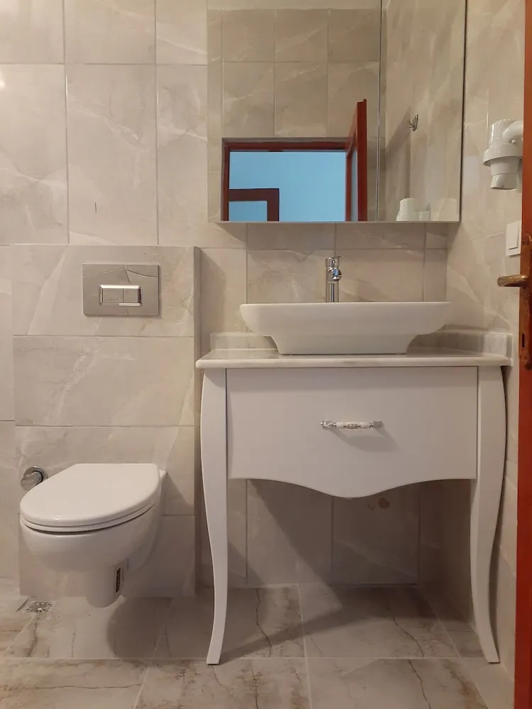 Family Dört Kişilik Oda, 2 Yatak Odası, Balkon, Bahçe Manzaralı