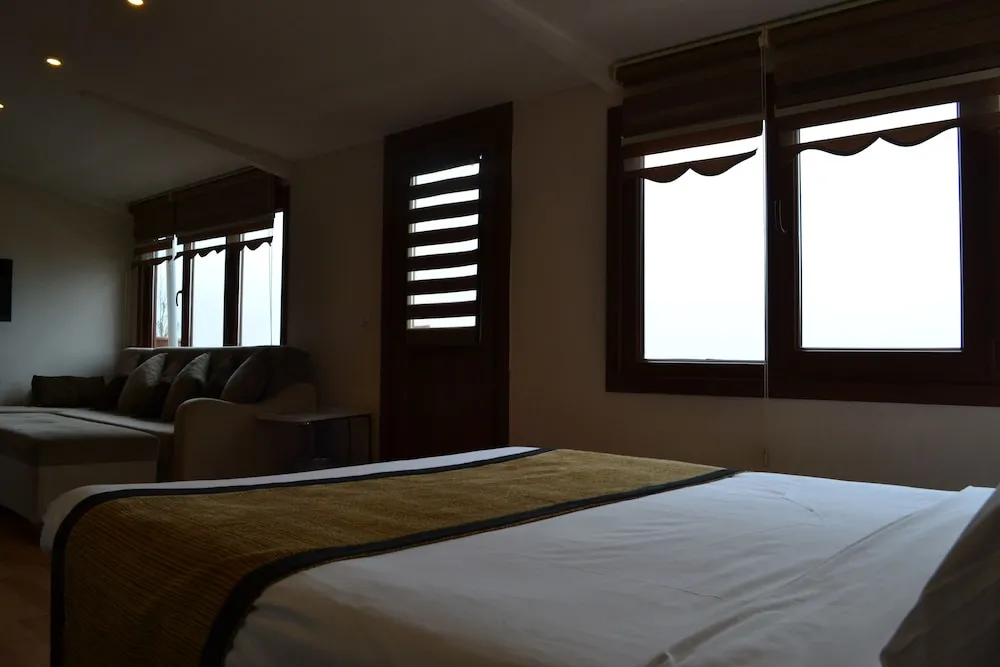 Deluxe Üç Kişilik Oda, Deniz Manzaralı