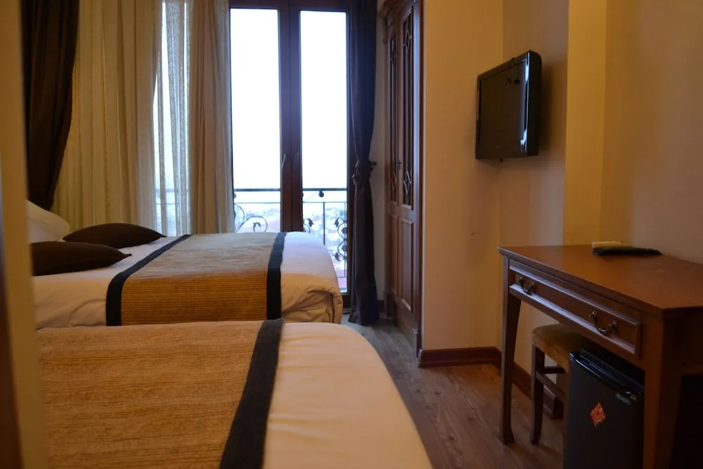 Deluxe Üç Kişilik Oda, Deniz Manzaralı