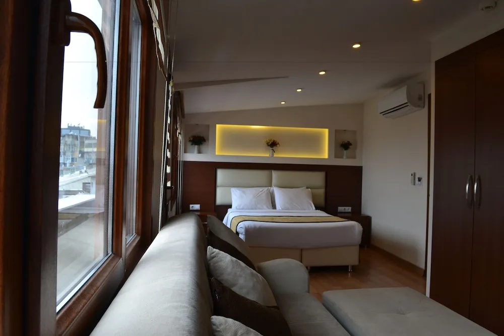 Deluxe Üç Kişilik Oda, Deniz Manzaralı