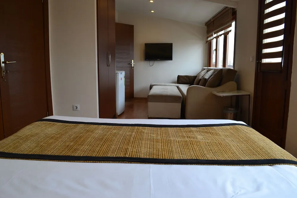 Deluxe Üç Kişilik Oda, Deniz Manzaralı