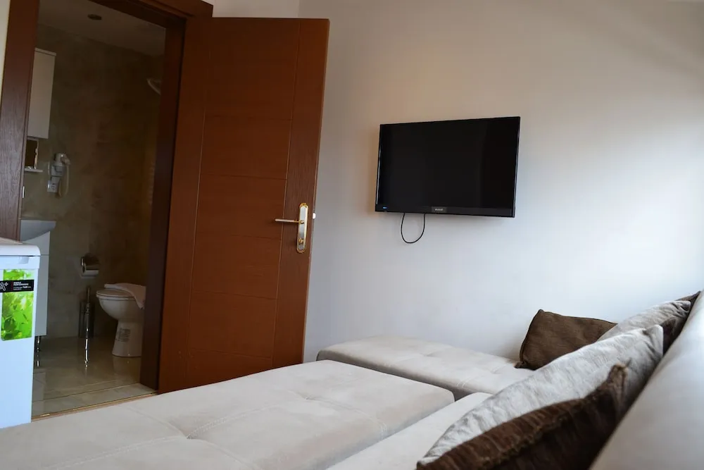Tek Büyük Yataklı Oda, Balkon, Deniz Manzaralı