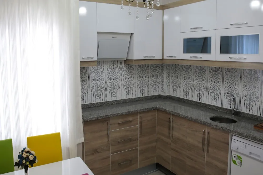 Üç Kişilik Oda