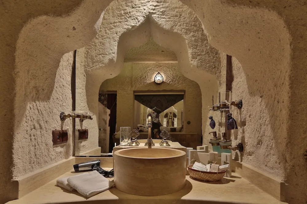 Honeymoon Süit (Cave)