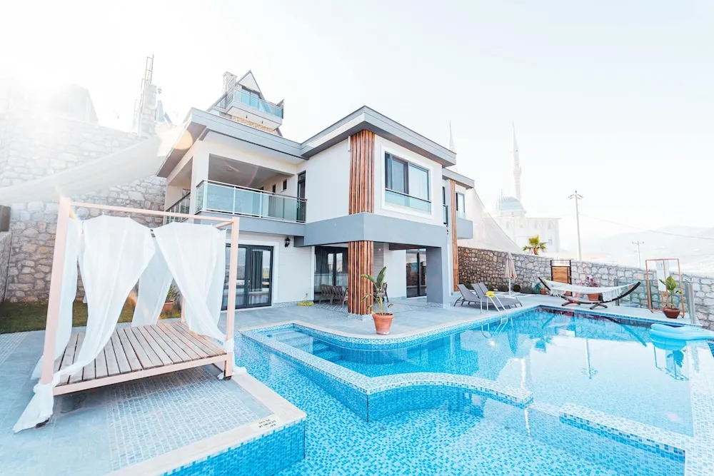 Quatro Villa