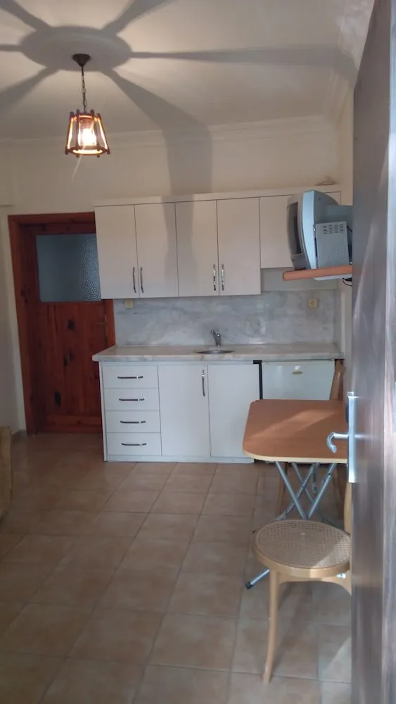 Süit, 1 Çift Kişilik Yatak ve Çekyat, Sigara İçilmez, Balkon