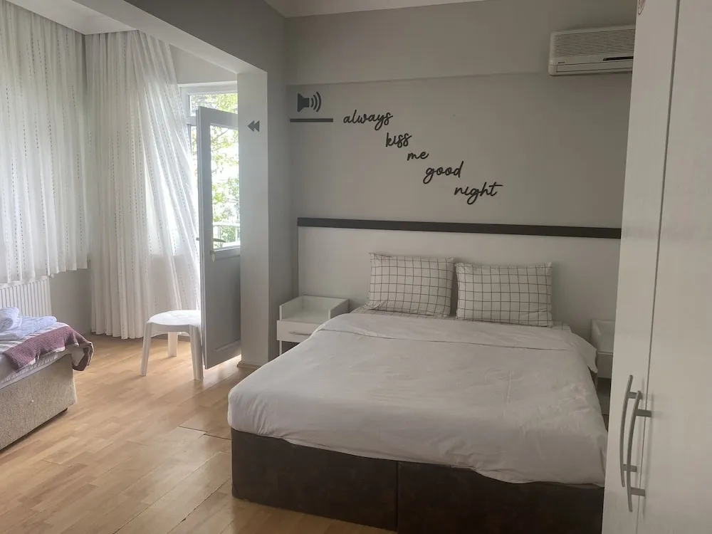 Basic İki Ayrı Yataklı Oda