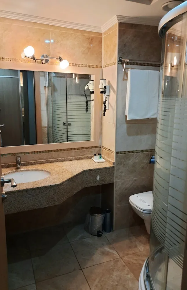 Standard Üç Kişilik Oda