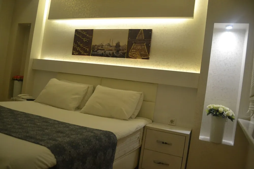 Standard Tek Büyük Yataklı Oda