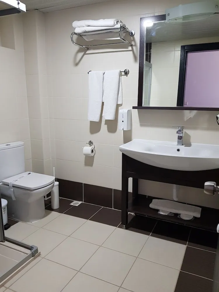 Tek Büyük Yataklı Oda, 1 Çift Kişilik Yatak, Balkon, Deniz Manzaralı