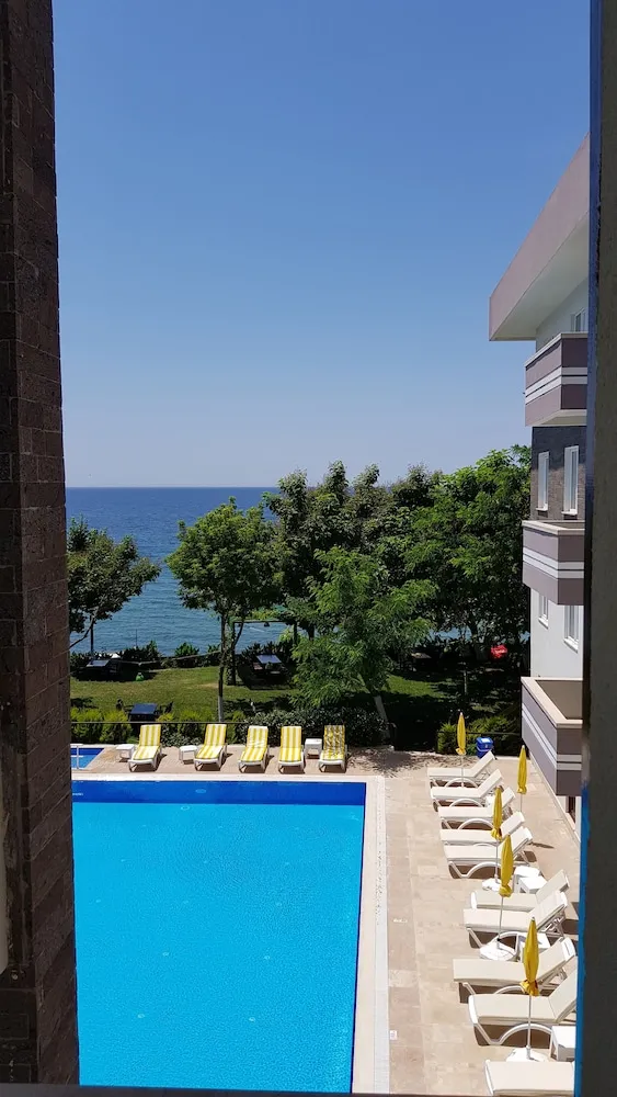 Tek Büyük Yataklı Oda, 1 Çift Kişilik Yatak, Balkon, Deniz Manzaralı