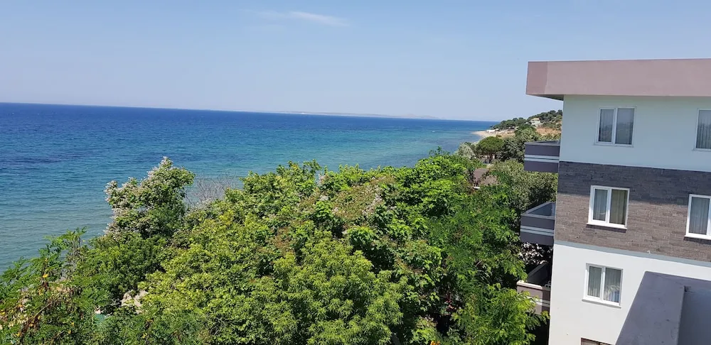 Superior Tek Büyük Yataklı Oda, 1 Çift Kişilik Yatak, Balkon, Deniz Manzaralı