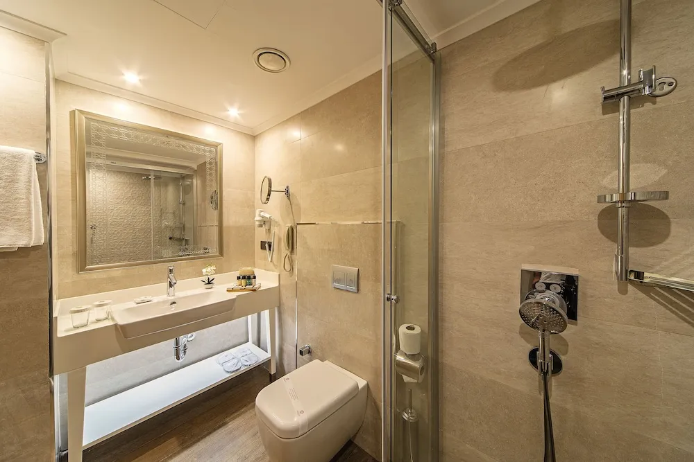 2 Conneting Standard Rooms With Balcony