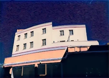 Özgen Suit