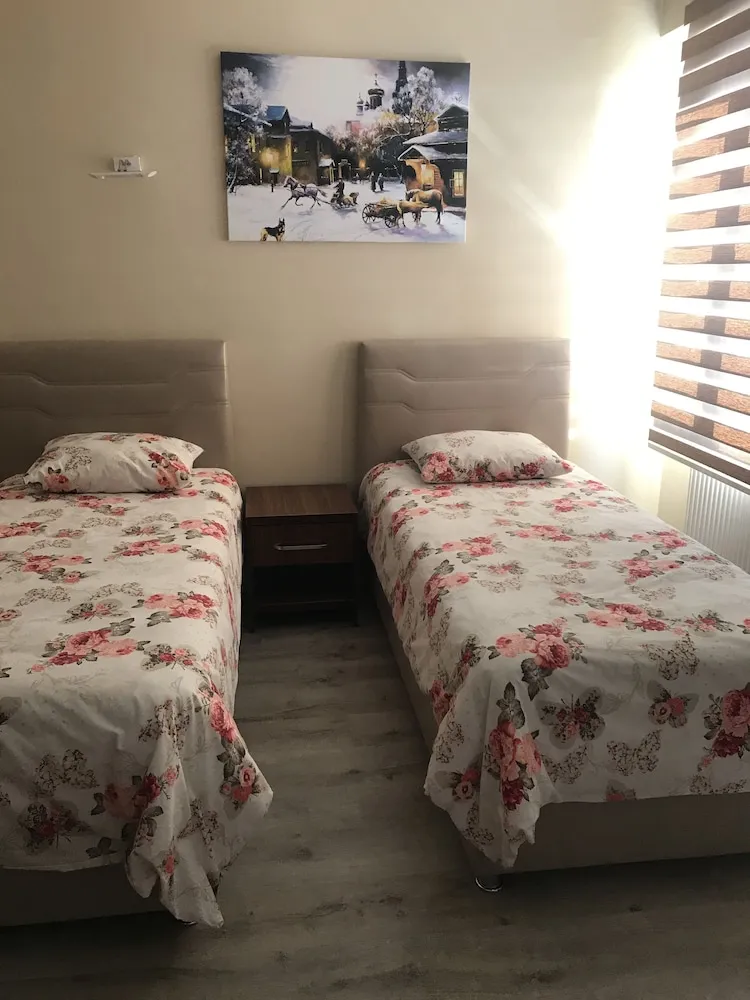 Basic Süit, 3 Tek Kişilik Yatak