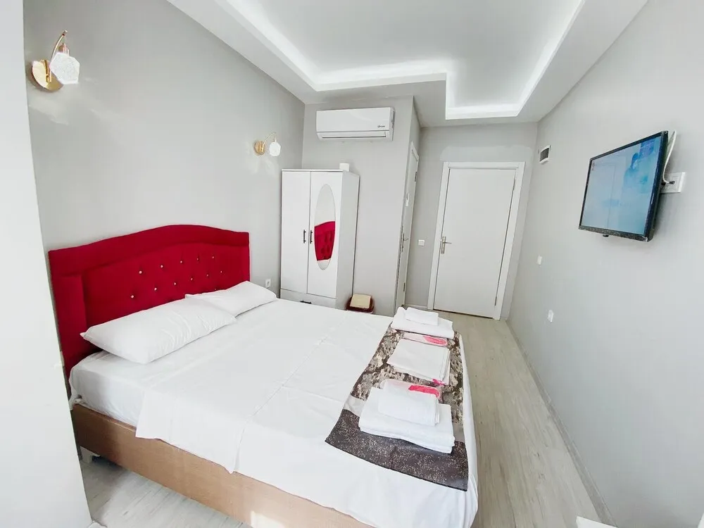 Standard Tek Büyük Yataklı Oda