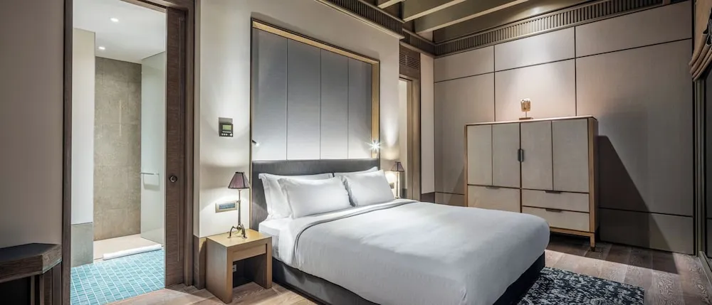 Cabana Suite