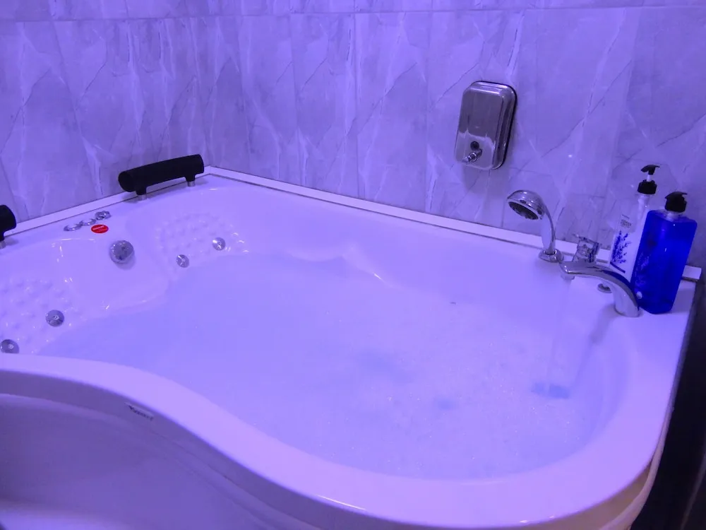 Deluxe Stüdyo Süit, 1 Yatak Odası, Sıcak Su Küveti