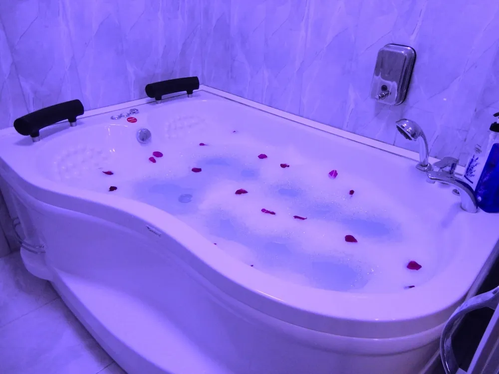 Deluxe Stüdyo Süit, 1 Yatak Odası, Sıcak Su Küveti