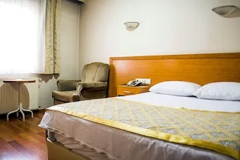 Serenti Hotel
