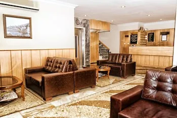 Serenti Hotel