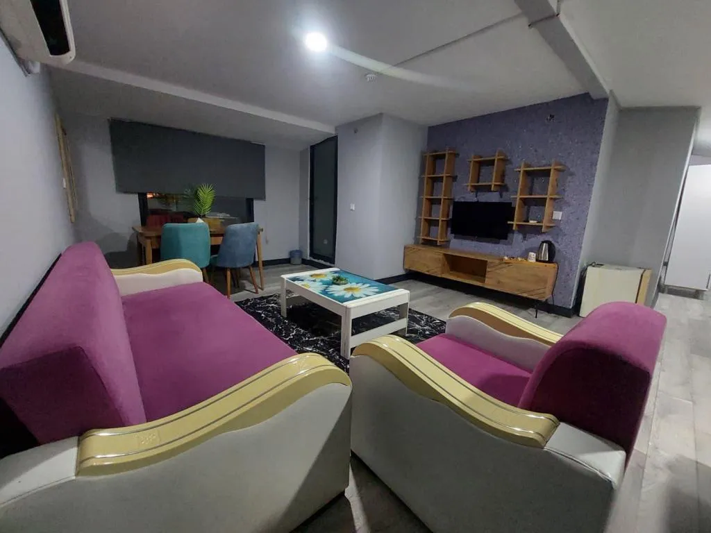 Çatı Katı Geniş Aile Odası,Havuz Manzaralı,Balkonlu