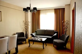 Amazon Aretias Hotel