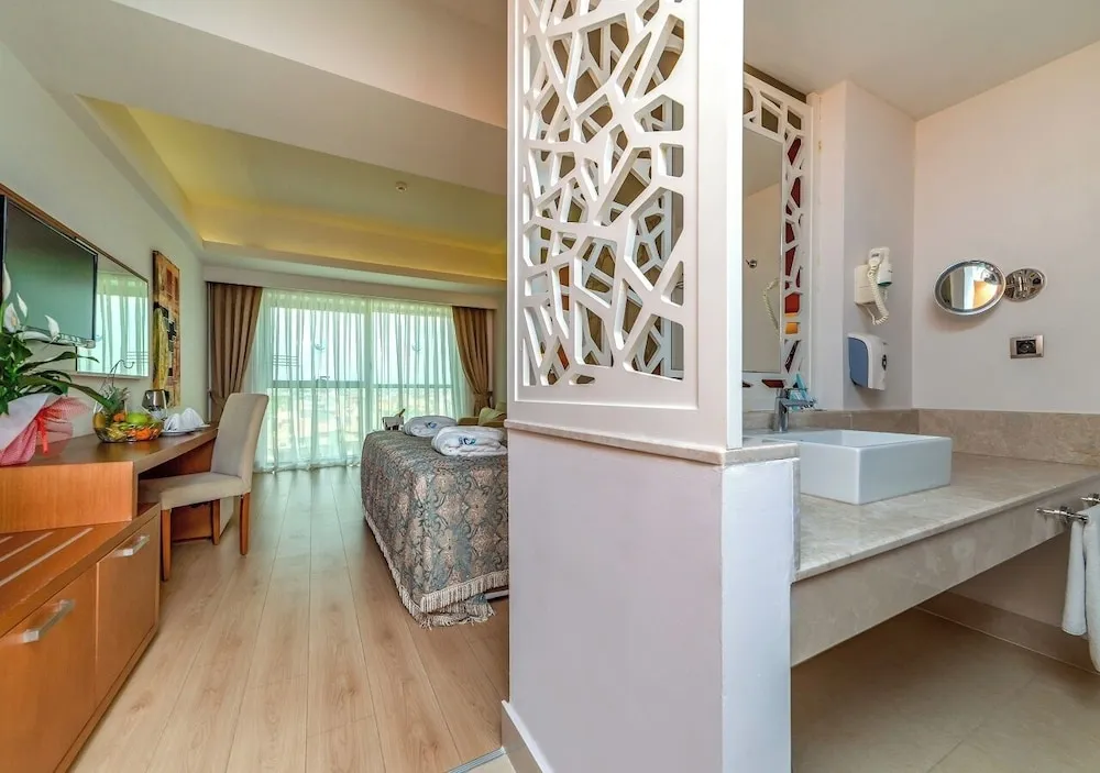 Standard Triple Room without Balcony