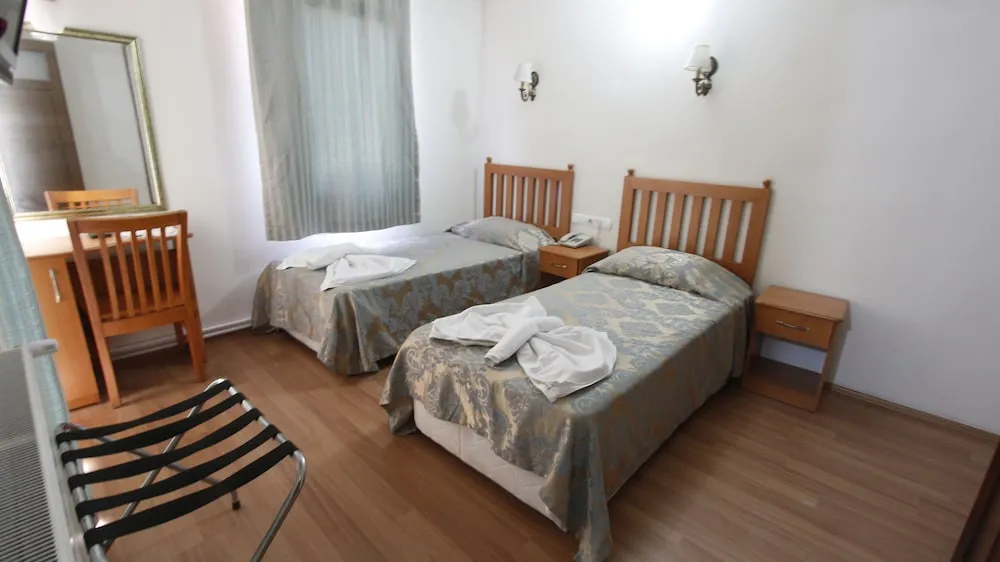 İki Ayrı Yataklı Oda